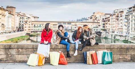 outlet stores in tuscany Italy